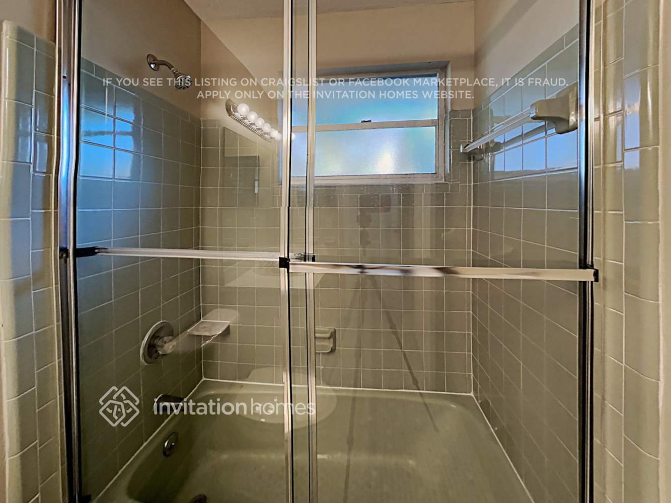 Building Photo - 1316 Wandering Oaks Dr