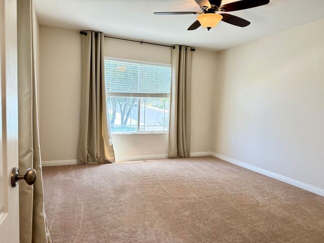 Building Photo - Four Seasons 55+ – Beautifully Upgraded with Views!