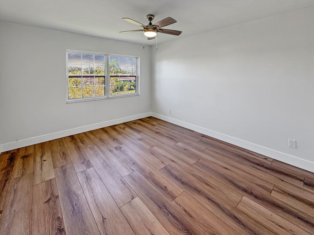 Building Photo - 8300 Bardmoor Blvd