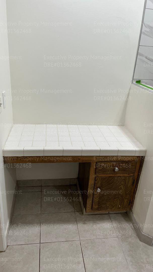 Building Photo - Remodeled 3 bedroom/ 2 bathroom home