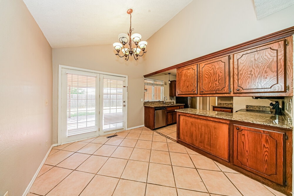 Building Photo - 8117 Turtle Dove Dr