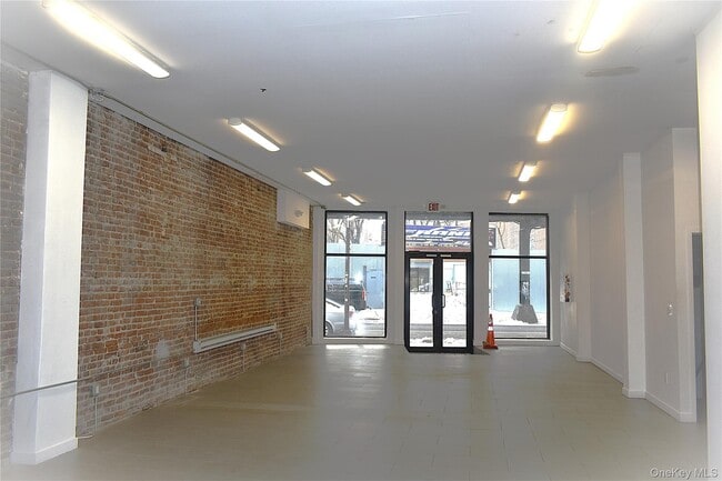 Building Photo - 3043 Fulton St