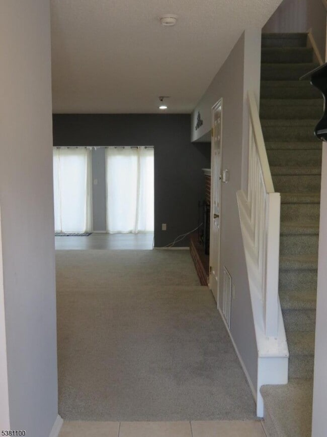 Building Photo - 107 Fisher Dr