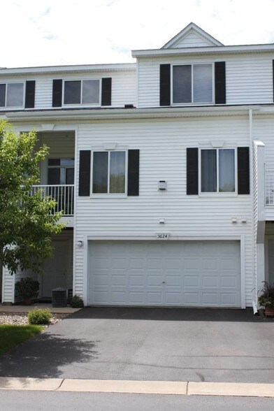 Primary Photo - 3624 Abercrombie Ln