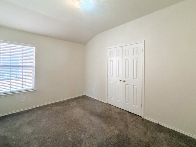 Building Photo - Charming 3-Bedroom, 2-Bath in Grand Prairie!