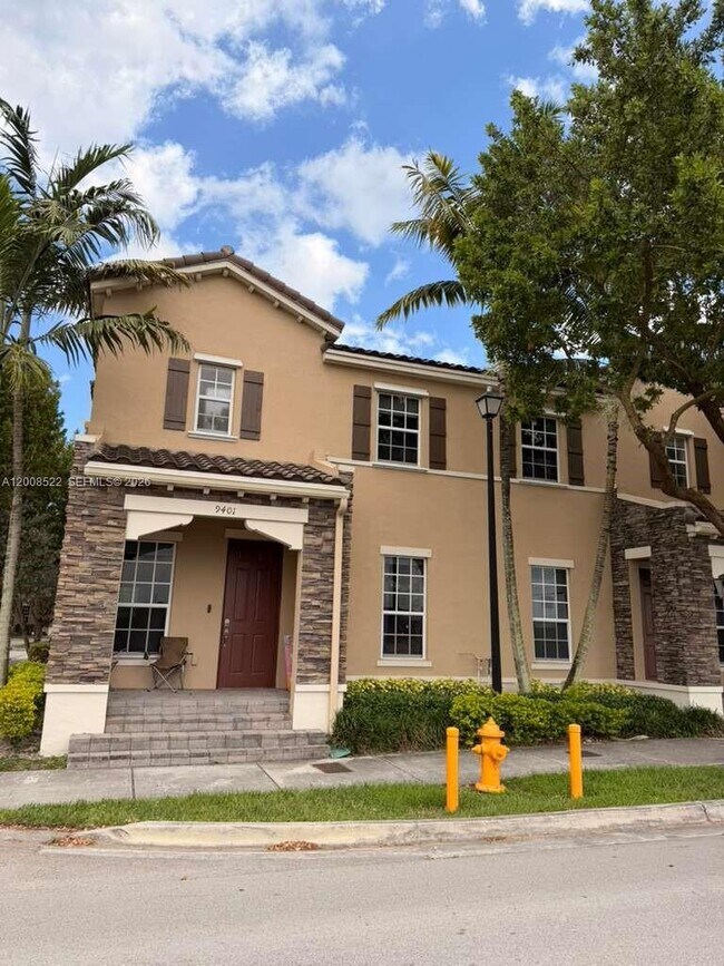 Building Photo - 9401 SW 172nd Ave