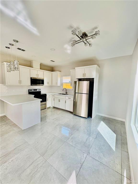 Building Photo - 12 Indian Creek Ave