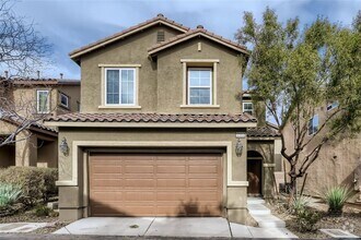 Building Photo - 3 Bedroom Home in a Gated Community! North...