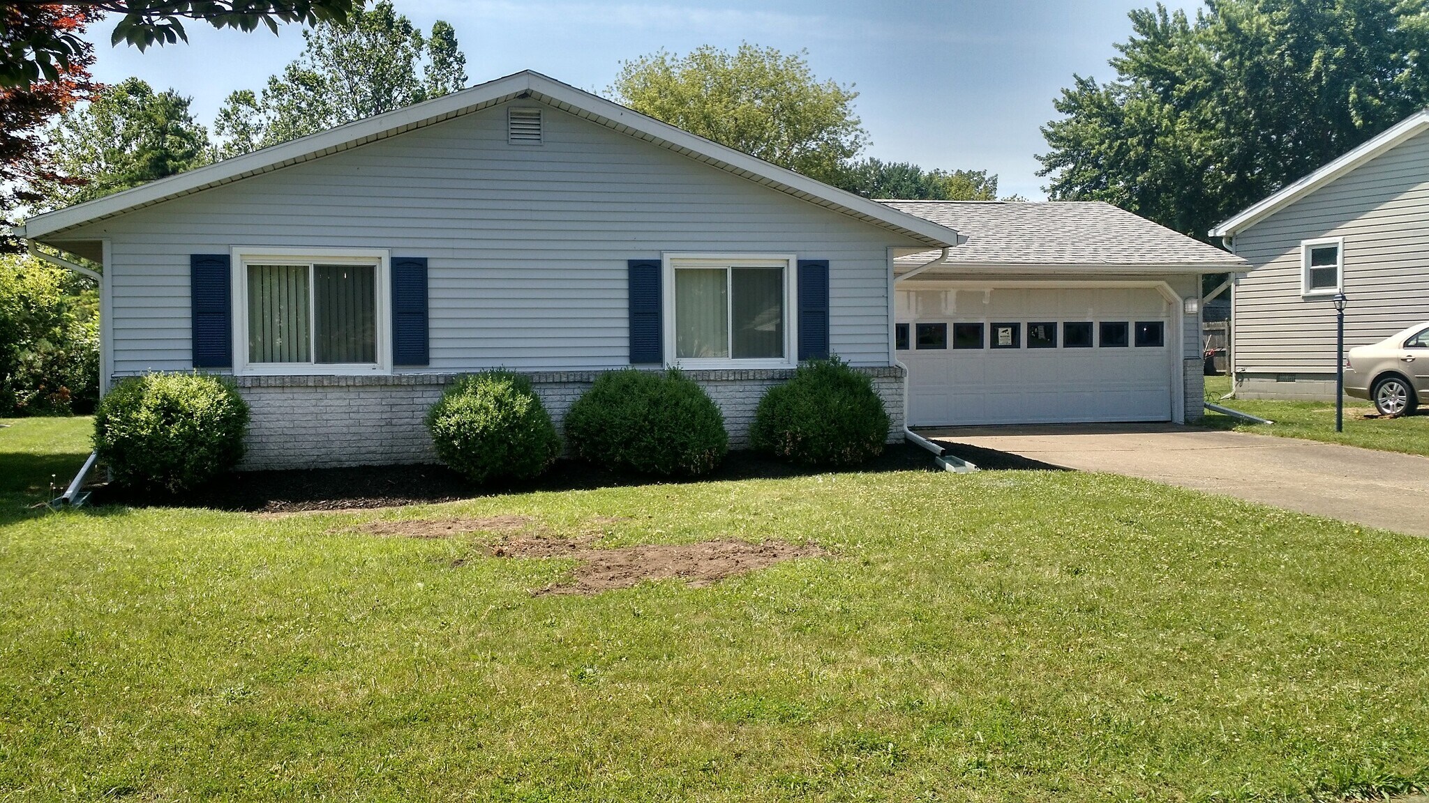 Building Photo - 2070 Heritage Dr