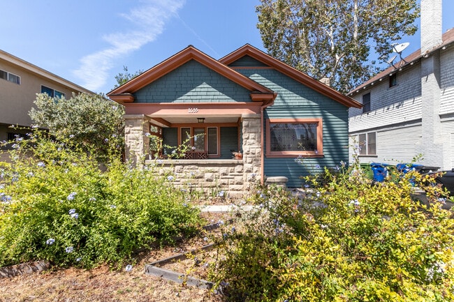 Primary Photo - 1635 S Wilton Pl