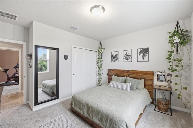 Building Photo - 10119 Daybreak Glen