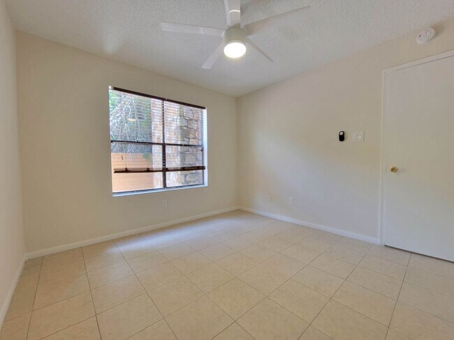 Building Photo - 8706 Schick Rd