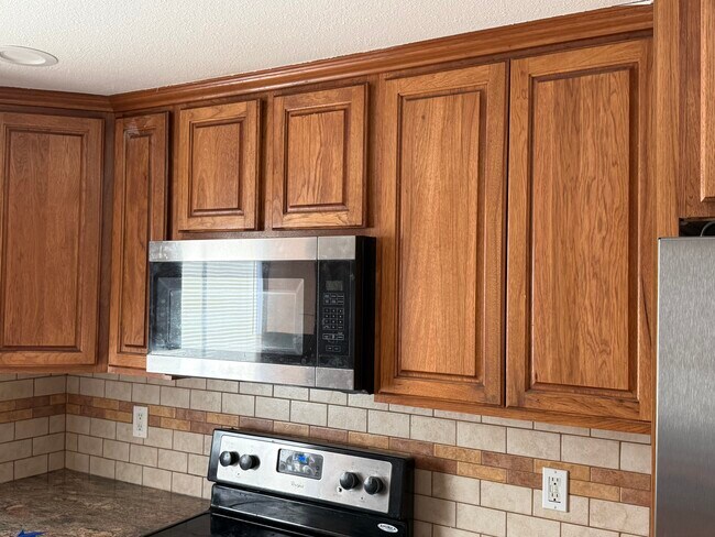 Building Photo - 7234 E Beverly Dr