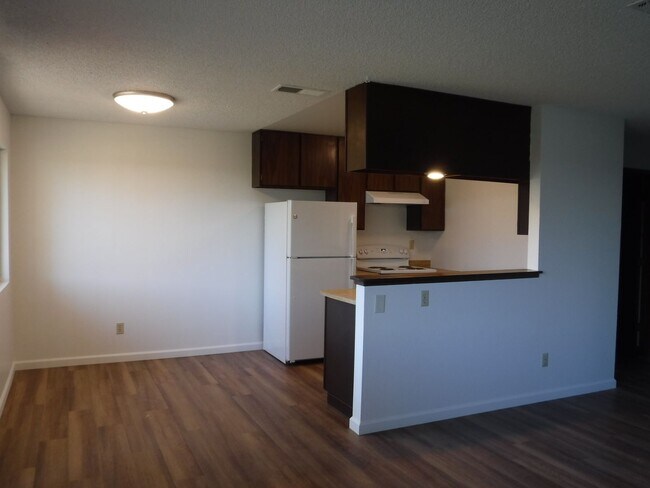 Building Photo - Z1TWIL