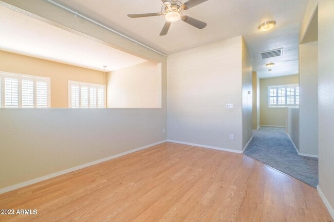 Building Photo - 6816 W Buckskin Trail