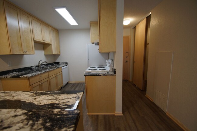 Building Photo - Modern First-Floor One Bedroom with In-Unit Laundry