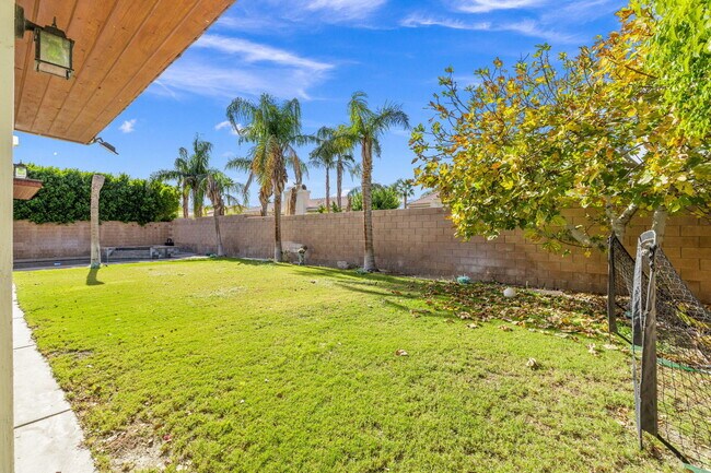 Building Photo - 68215 Pasada Rd