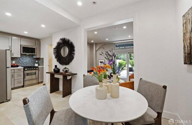 Building Photo - 2518 14th Ave