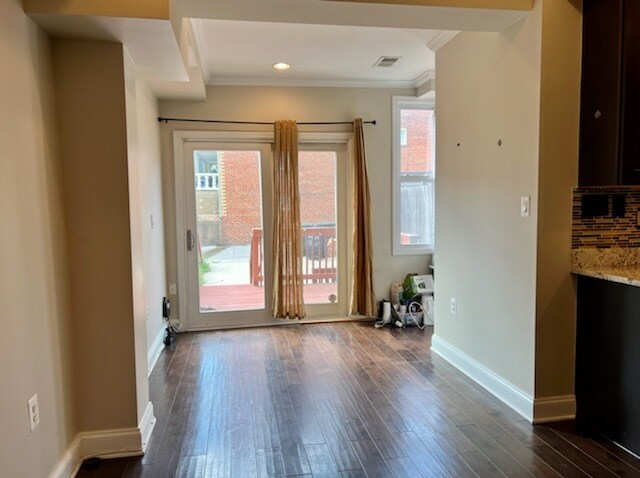 Building Photo - 1420 Trinidad Ave NE