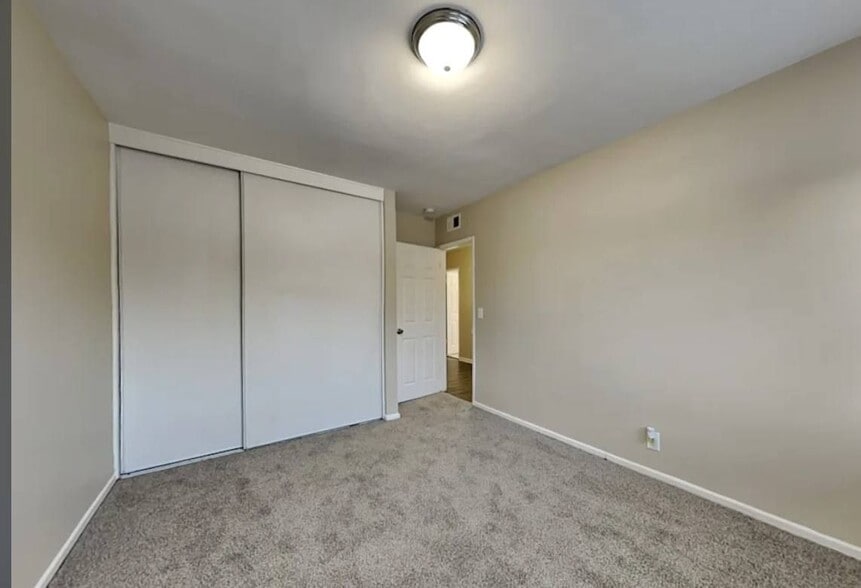 Primary Photo - 2137 Little Brook Ln