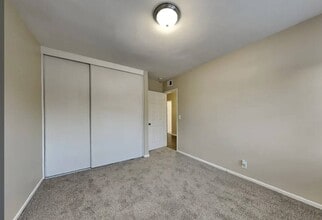 Building Photo - 2137 Little Brook Ln