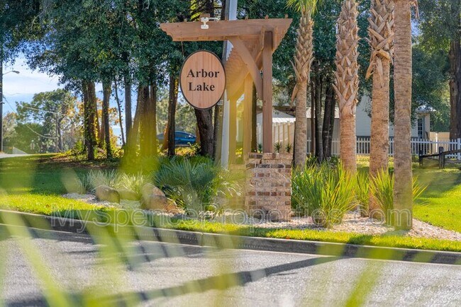 Building Photo - Arbor Lake Drive - 820