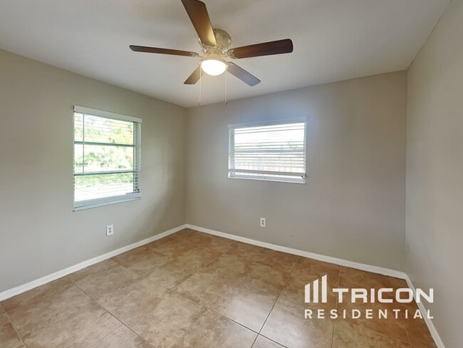 Building Photo - 20336 Peachland Blvd