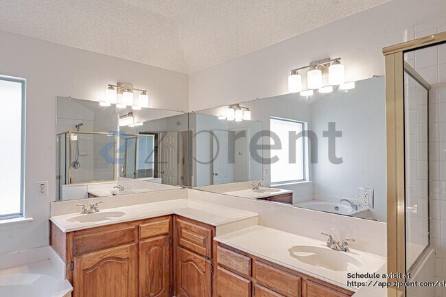 Building Photo - 514 Big Oak Ct