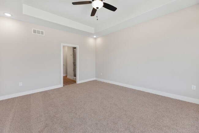 Building Photo - 726 ELMWOOD St