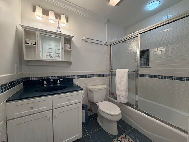 Building Photo - 26 S Coolidge Ave