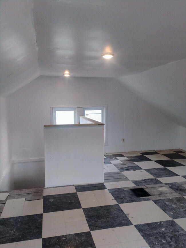 Building Photo - 1436 Palmetto Ave