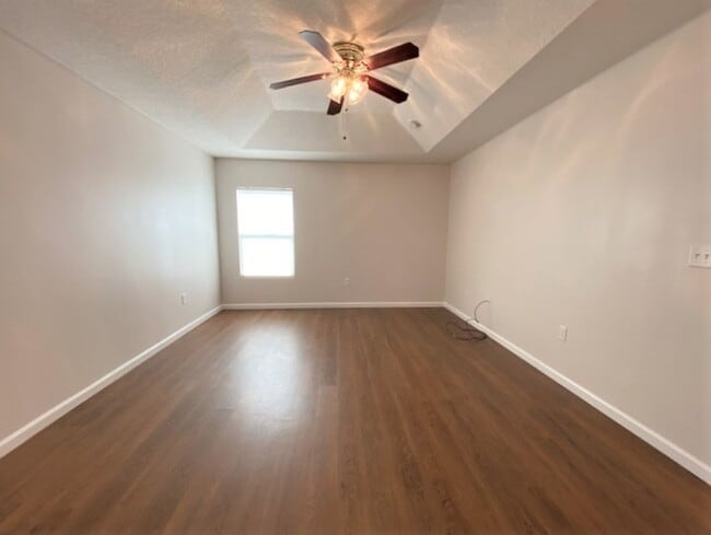 Building Photo - Beautiful 3 Bedroom Port Orange Home!