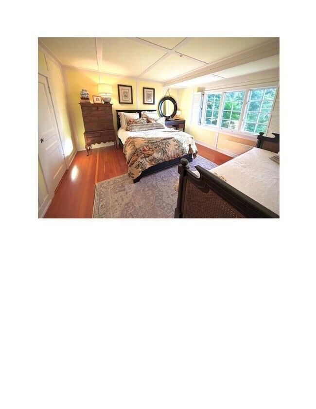 Building Photo - Amazing location in La Jolla for a big house. Gustavo Lopez AMSI