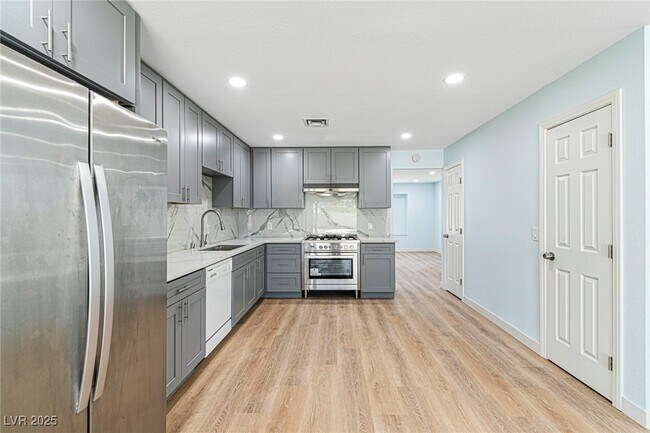 Building Photo - 3740 Lillo St