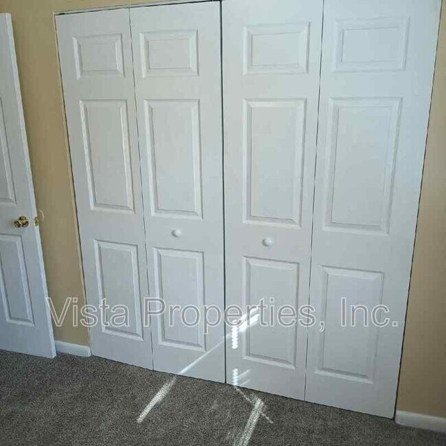 Building Photo - 4119 Glen Hill Manor Dr
