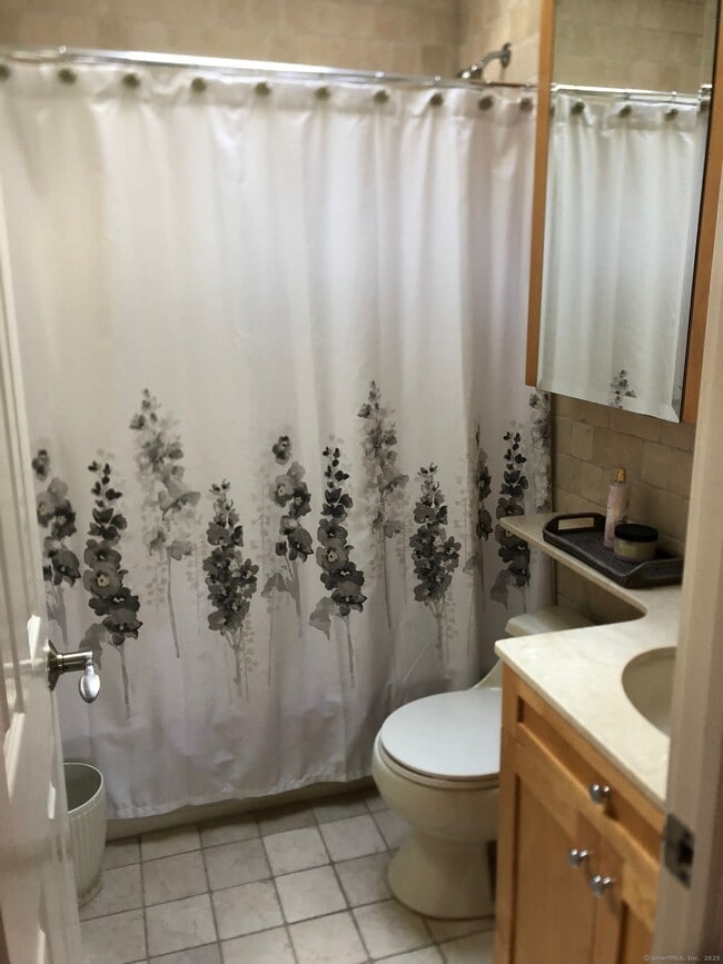 Building Photo - 47 S Lake Shore Dr