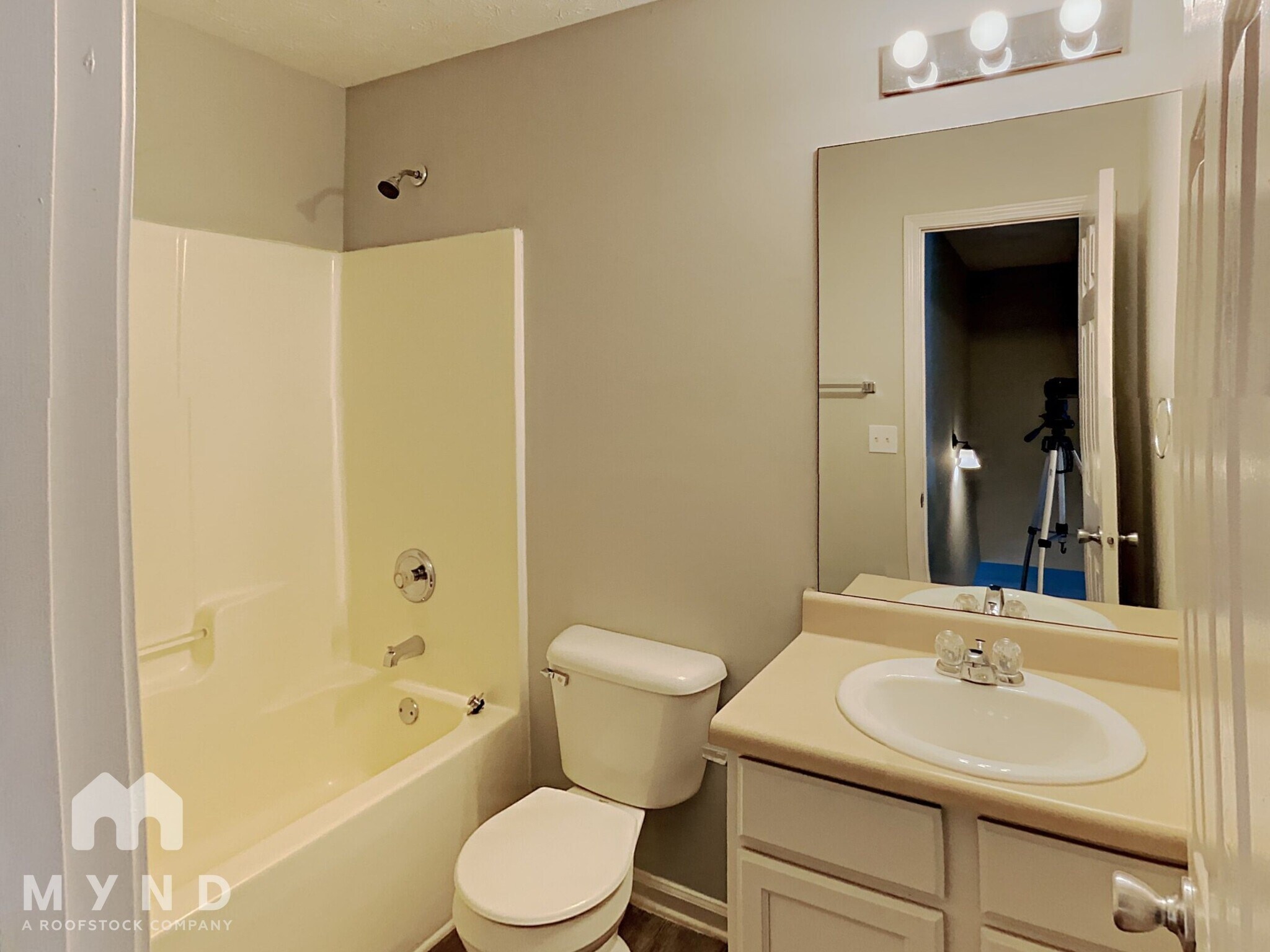 Building Photo - 180 Bramble Bush Trail