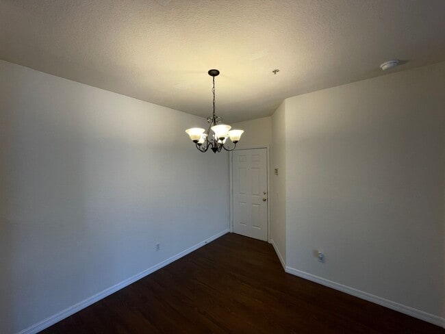 Building Photo - Water View!! 4 Bedroom/2 Bath Orlando Condo in Bella Terra!