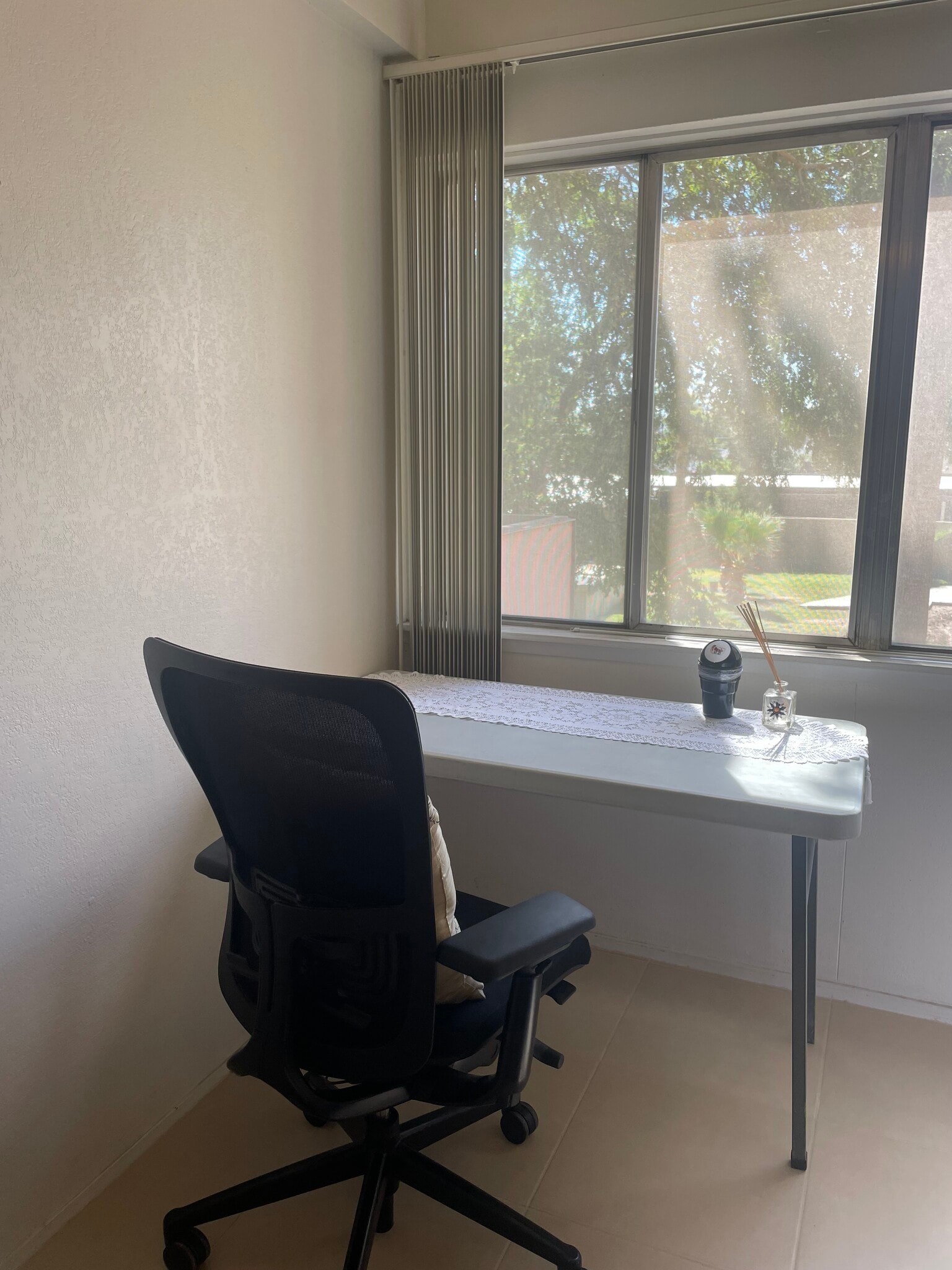 Desk - 351 E Thomas Rd