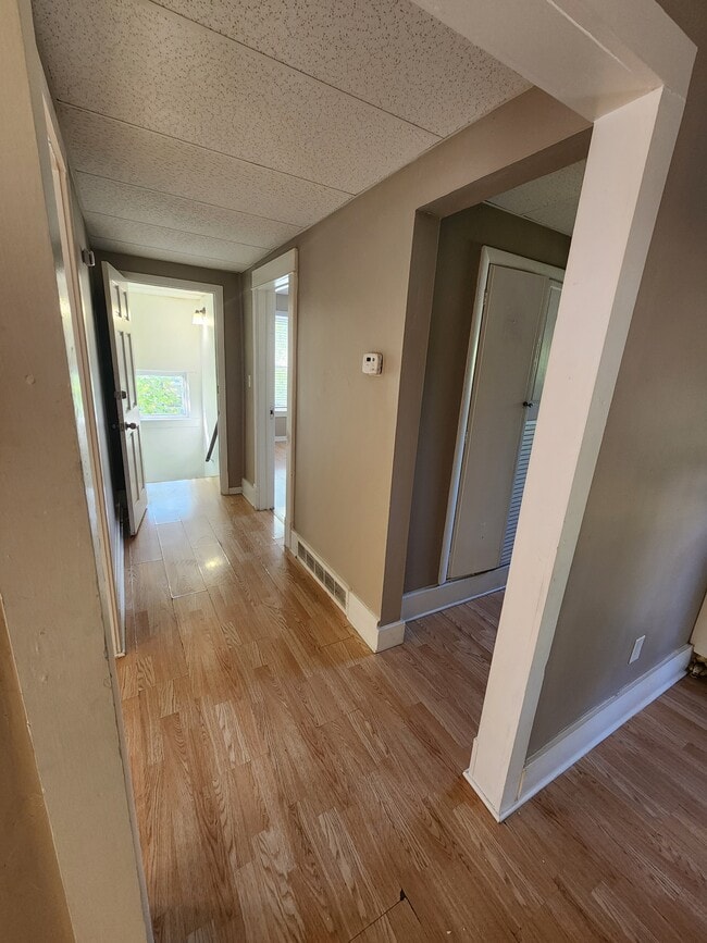 Building Photo - 4442 Knox St