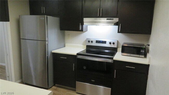 Building Photo - 6750 Del Rey Ave
