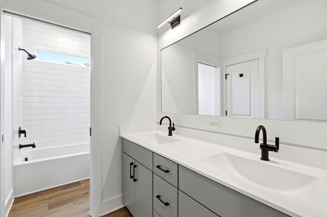 Building Photo - Custom Home in Seagate | 4 Bedrooms • 3 Bathrooms • Minutes to Wrightsville Beach