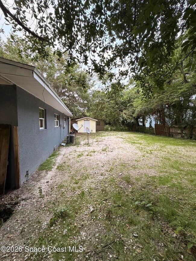 Building Photo - 2309 Anna Dr
