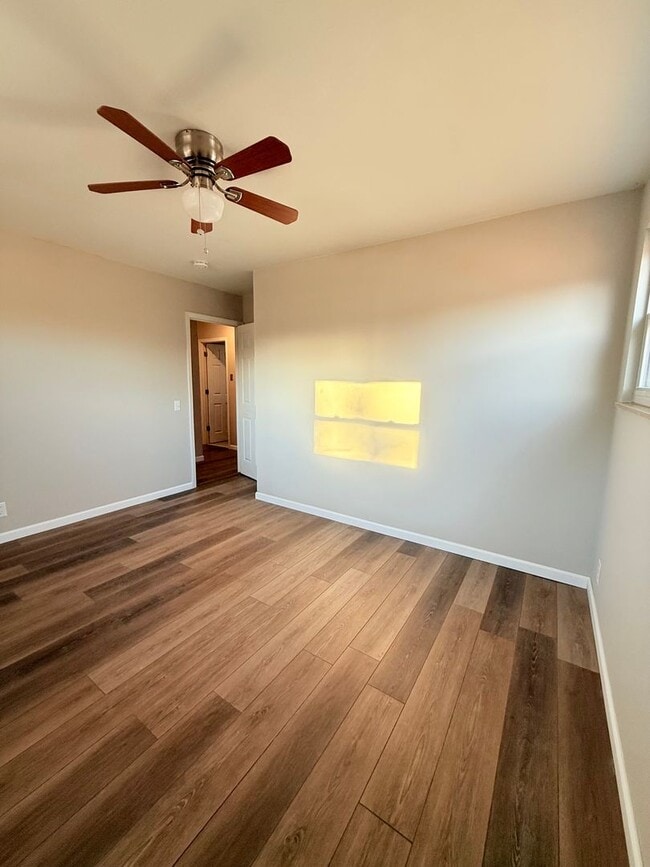 Building Photo - 3 Bedroom Home for rent in Florissant