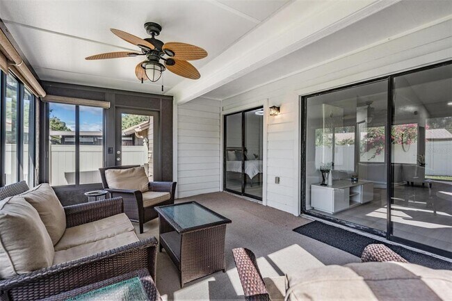 Building Photo - 2582 Bentley Dr