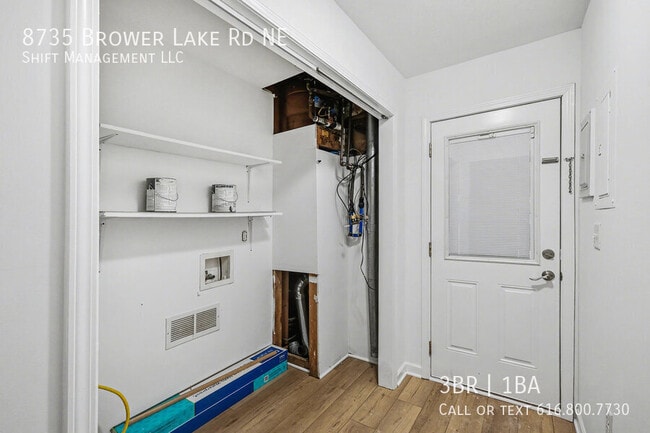 Building Photo - 8735 Brower Lake Rd NE