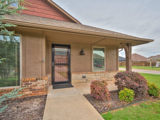 Building Photo - 8921 SW 55th St
