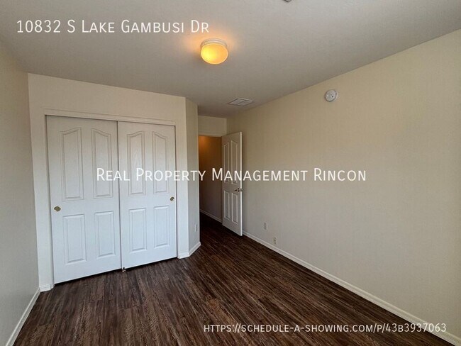 Building Photo - 10832 S Lake Gambusi Dr