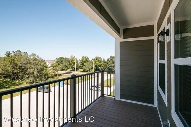 Building Photo - 2815 Rohret Rd