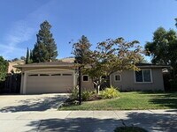 Building Photo - Beautiful Home in South San Jose, Close to the hills, Sparkling Swimming Pool, Spa, BBQ,  and ful...
